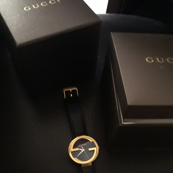 *Authentic* Gucci watch - Picture 2 of 3